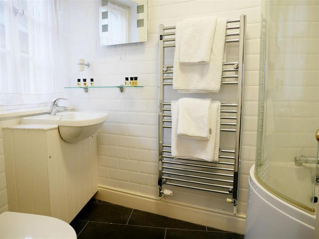 The Angel In Wootton Bassett Otel Royal Wootton Bassett Dış mekan fotoğraf